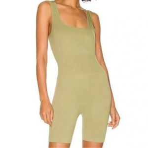 WE WORE WHAT JUMPSUIT/ROMPER 💚